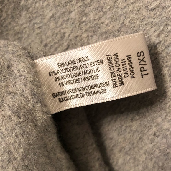 Like New Minimal Grey Sleeveless Duster - Picture 7 of 7